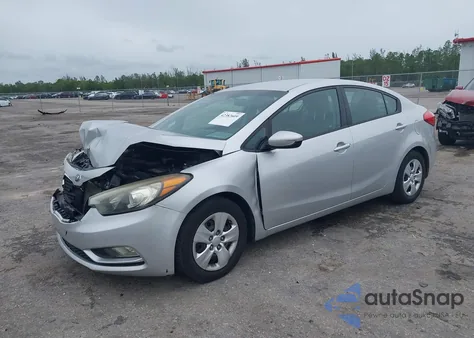 2016 Kia Forte Lx z USA, uszkodzony, nr VIN KNAFK4A65G5524978